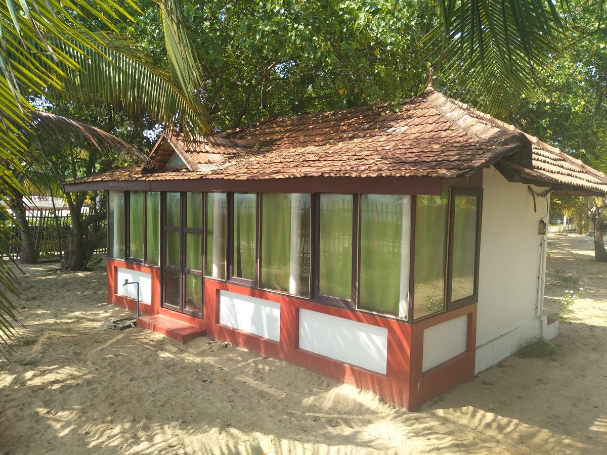 Beach Paradise Alappuzha Bagian luar foto